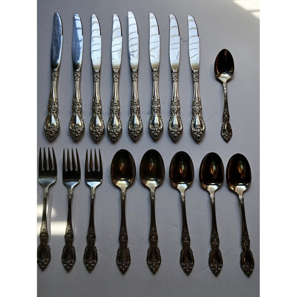 Oneida Wordsworth Glossy Stainless Flatware Silverware 17 Piece Discontinued Lot